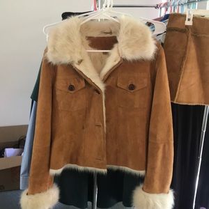 UGG jacket (L) never worn.
